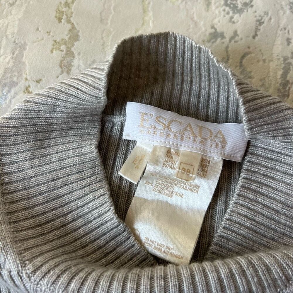 Escada Ribbed Cashmere Silk Mock Neck Sweater - Picture 11 of 12